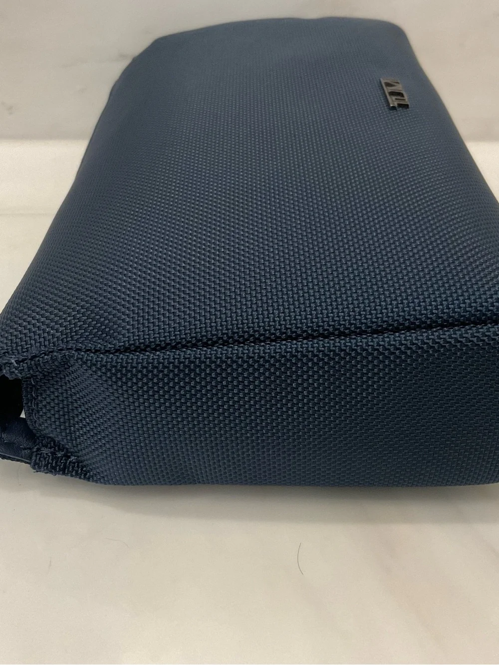NEW TUMI 8.75” Ballistic Nylon Zippered Pouch with Strap Cosmetic Bag NAVY BLUE